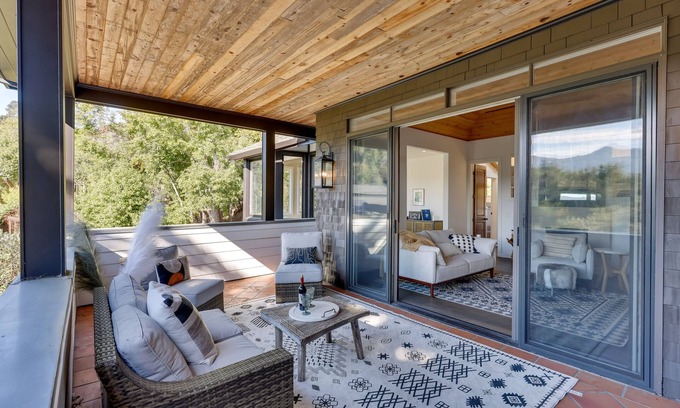 San Anselmo Casa | Serene San Anselmo Hideaway w/ Private Hot Tub!