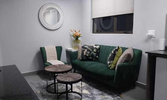 Quigney Beach Apartamento | Serene Sanctuary with Ocean View
