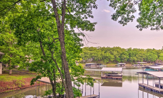Sunrise Beach Cabina | Serene Sunrise Beach Cabin w/ Private Dock!