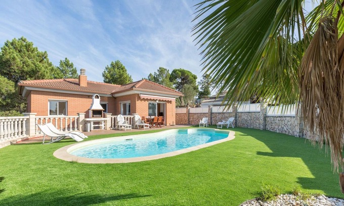 Lloret Blau Villa | Villa con piscina y comedor al aire libre