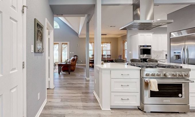 Burnet Casa | Serene waterfront house with pool table, game room and lake views