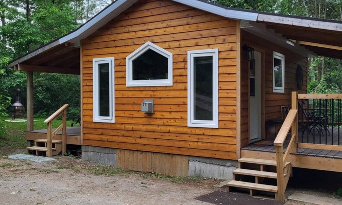 Central Huron Casa | Serene Westfield Tiny Cabin
