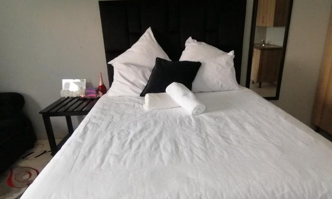Greater Johannesburg Metropolitan Area Cama Y Desayuno | Serenity Airb&b Protea Glen