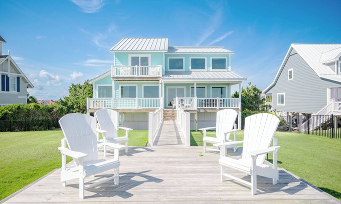 Caswell Beach Casa | Serenity by the Sea: Nostalgic Oceanfront Home with Room for the Whole Family