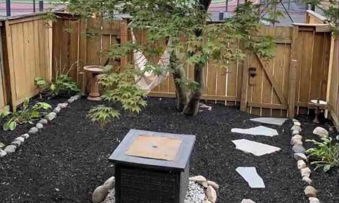 Lancaster Casa | SERENITY IN THE CITY - 5 BR College Ave by F & M