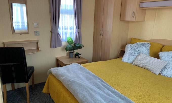 Skegness Chalet De Esquí | Serenity Place Caravan 2 Double Beds With Varanda