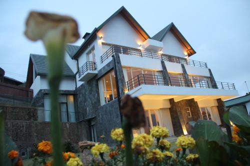 Nuwara Eliya Villa | Serenus Boutique Villa