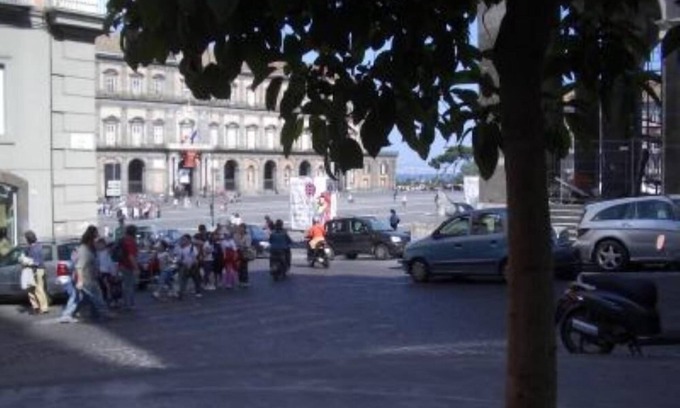 San Ferdinando Apartamento | "Serra" Apartamentos en el centro de Nápoles, la Piazza del Plebiscito