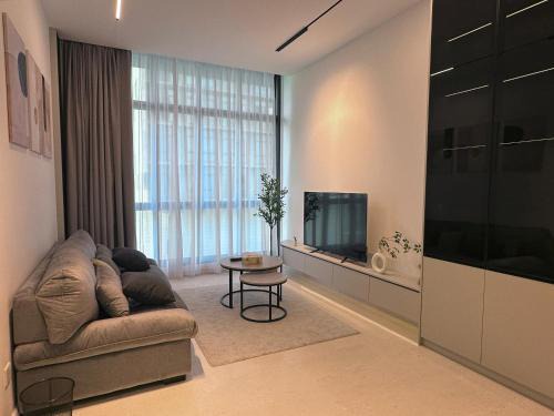 Taman Abad Apartamento | Setia Sky 88 Cozy Modern Designed Brand New Unit