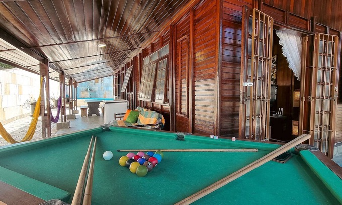 Tupy Casa | Seu Chalé na praia! SPA com Hidro Aquecida, Fogueira, Piscina, Bilhar