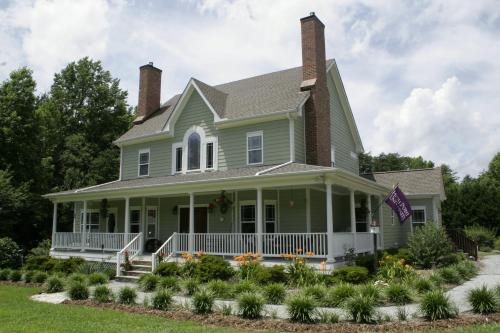 High Point Cama Y Desayuno | Seven Oaks Bed & Breakfast