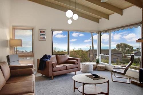Clifton Springs Casa | Seven Views I Pool Table n Water Views