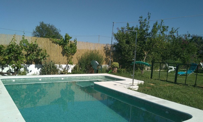 Macarena Norte Casa | Sevilla, jardín y piscina privados, casa acogedora a 20 minutos del centro