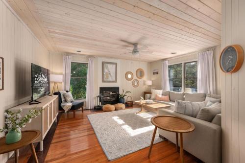 Southern Shores Casa | SH161 Coastal Hideaway