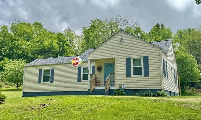 Blountville Casa | Shabby Chic