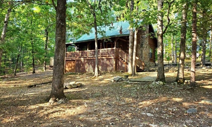 Pleasant Grove Casa | Shadow Me Secluded Cabin