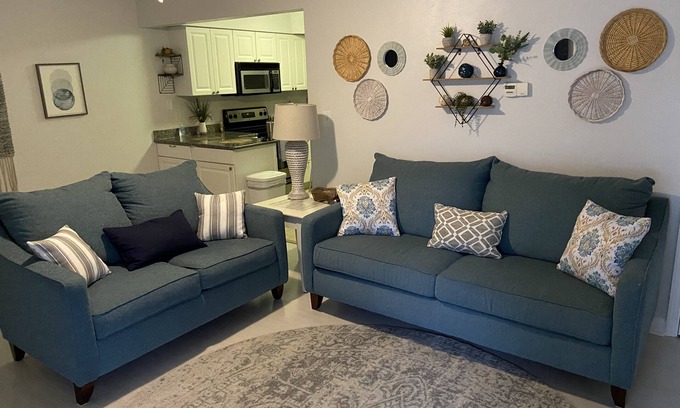 Northeast Virginia Beach Condominio | Shadowlawn Villas, Suite II