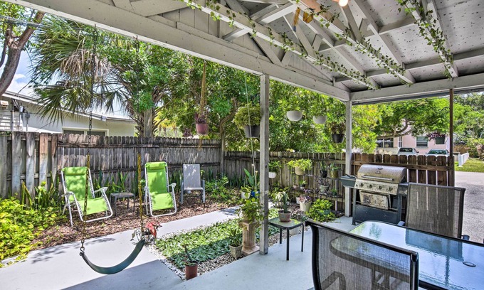 Croissant Park Casa | Shady & Eclectic Fort Lauderdale Dwelling w/ Yard!