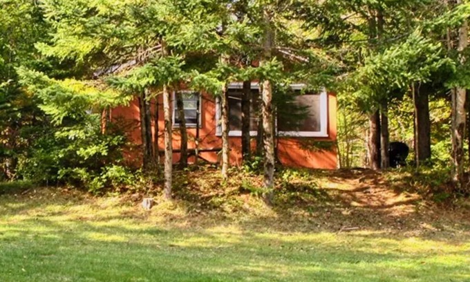 Murray Harbour Cabaña | Shady Nook - 2 Dormitorio Cottage