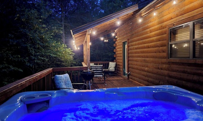 Eureka Springs Cabina | Cabaña de lujo en el Encantado Bosque Resort (Shady Oak)