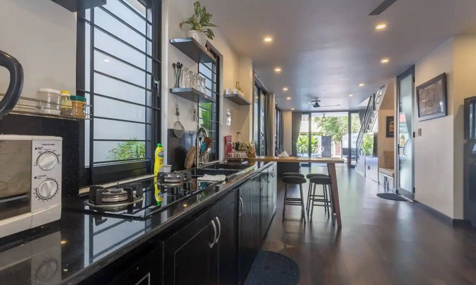 Cam An Casa | Shadyside 2: The Beach Map House private villa