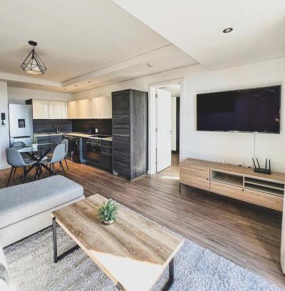 Century City Apartamento | Shalom on Matrix by Dajosha
