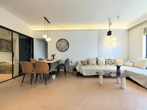 Jing'an Apartamento | Shanghai Downtown Yi Du B&B - Near Jing'an Temple Subway 200 meters and shopping mall