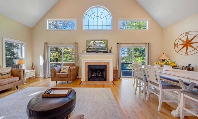 Smith Mountain Lake Casa | Shangri-La -dogs friendly, firepit, wifi, 2 kayaks, 2 kitchens, and a Pool Table