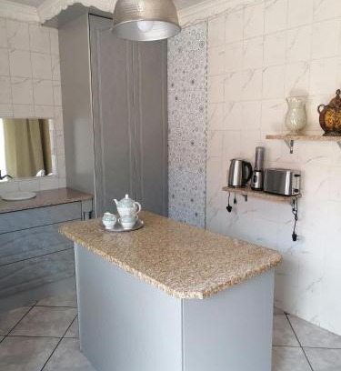 Klerksdorp Apartamento | SHANTI ANANDI