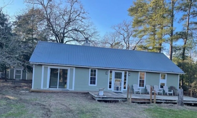 Smithville Cabaña | Shanti Cottage in the Lost Pines