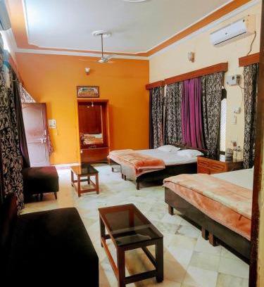 Faizabad Apartamento | Shantiniketan 4BHK Comfortable Family Stay in Ayodhya