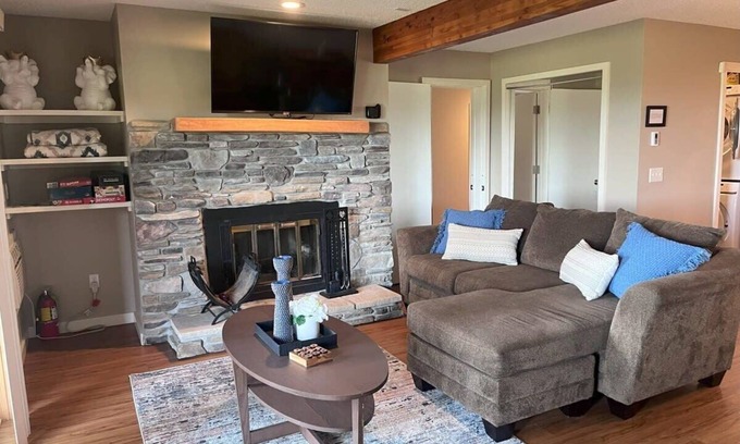 Bellaire Condominio | Shanty Condo-Pool Pass & Great Views Included!