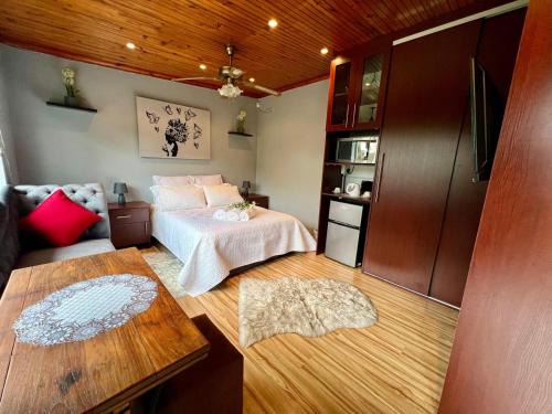 Trawal Casa | SharronDeez