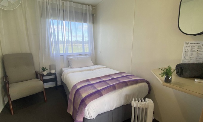 Wilga Apartamento | Shearer's Shacks with shared bathroom, free wifi