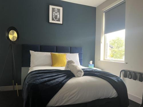 Sheffield Casa | Sheffield Sanctuary - 4 Bedroom House