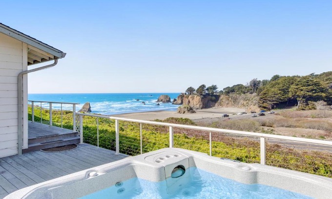 Fort Bragg Casa | Shell Seeker