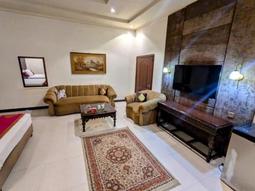 Lahore Hotel | shelton guest House