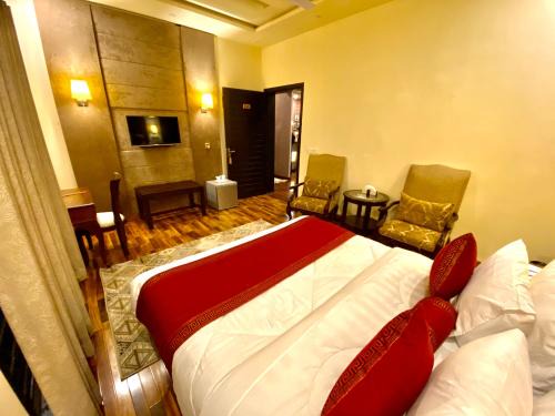 Gulberg Hotel | Shelton’s Rezidor Lahore