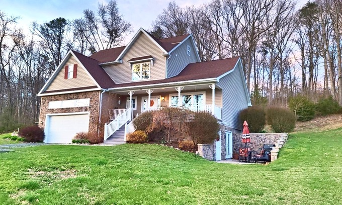 Edinburg Casa | Shenandoah Valley - Oak Hill - Hot Tub - 2 Miles to I-81