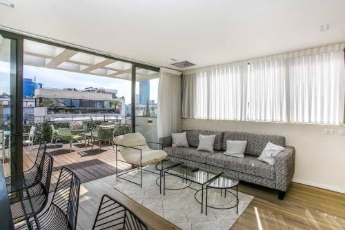 Tel Aviv City Center Apartamento | Shenkin Street 2BR Rooftop Penthouse