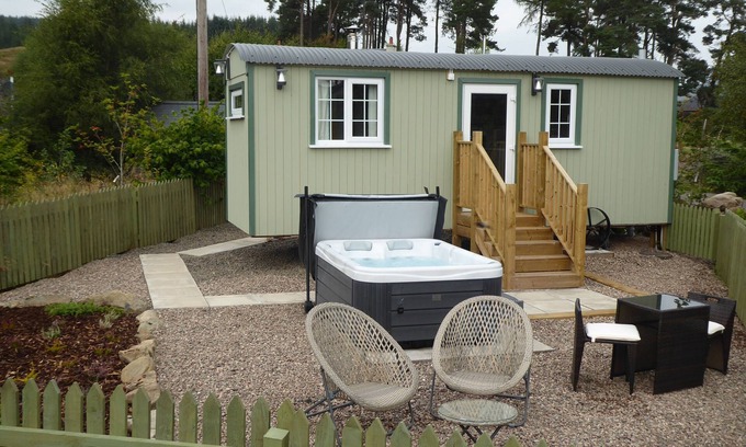 Blairgowrie Cabaña | Shepherds View - a tiny home that sleeps 2 guests in 1 bedroom