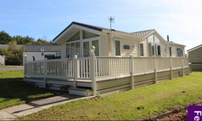 New Forest District Cabina | Sheric Lodge @ Shorefield Country Park