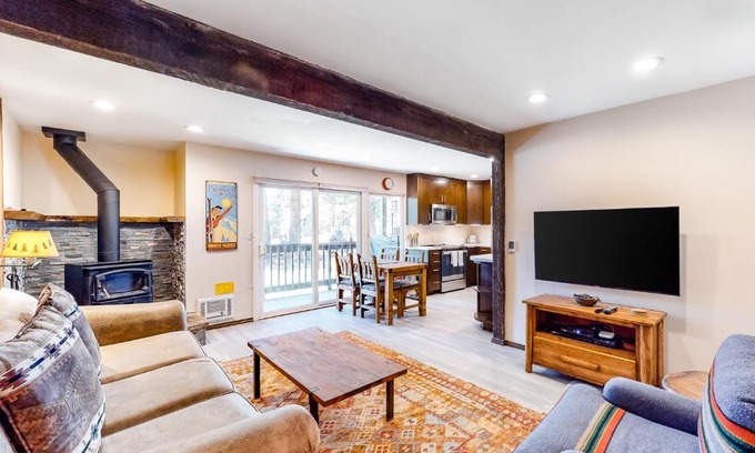 Mammoth Lakes Apartamento | Sherwin Villas B13