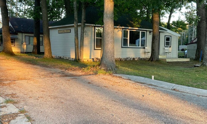 Lake George Casa | Shiawasee ( Look up River)