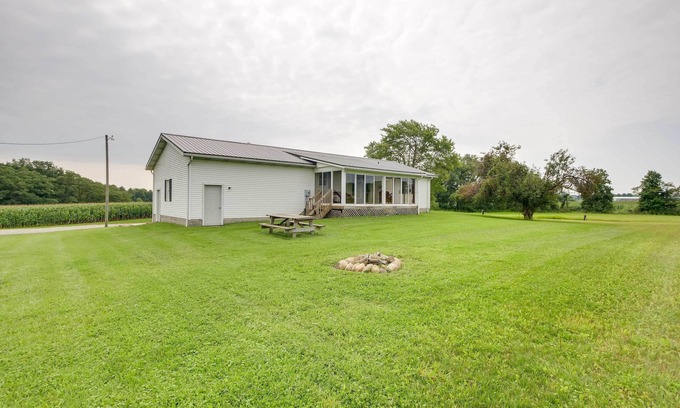 New Haven  Huron County Casa | Shiloh Vacation Rental w/ 2 Screened Porches!