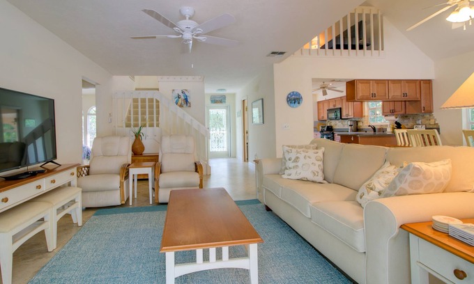 Heron's Landing Casa | Shimmering Shells:Peaceful & Serene Island Oasis Nestled in the Sanibel Bayou