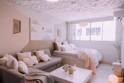 Minamisenba Apartamento | Shinsaibashi Puff Cloud House with Private Sauna