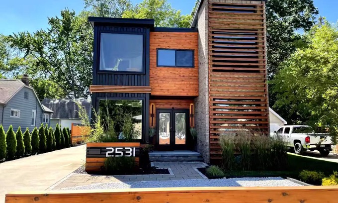 Royal Oak Casa | Shipping container home! Featured in several movies, shows, and articles.