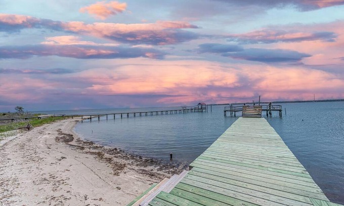 Sealevel Casa | Shipwrecked on Shell Hill 2 Waterfront Houses