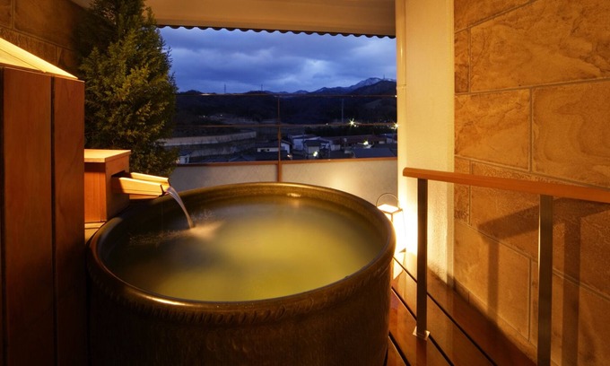 Tsukioka Onsen Casa | Shiratama no Yu Senkei